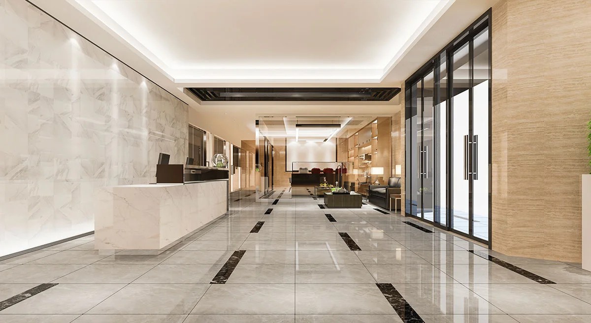 Lobby comercial con piso brillante